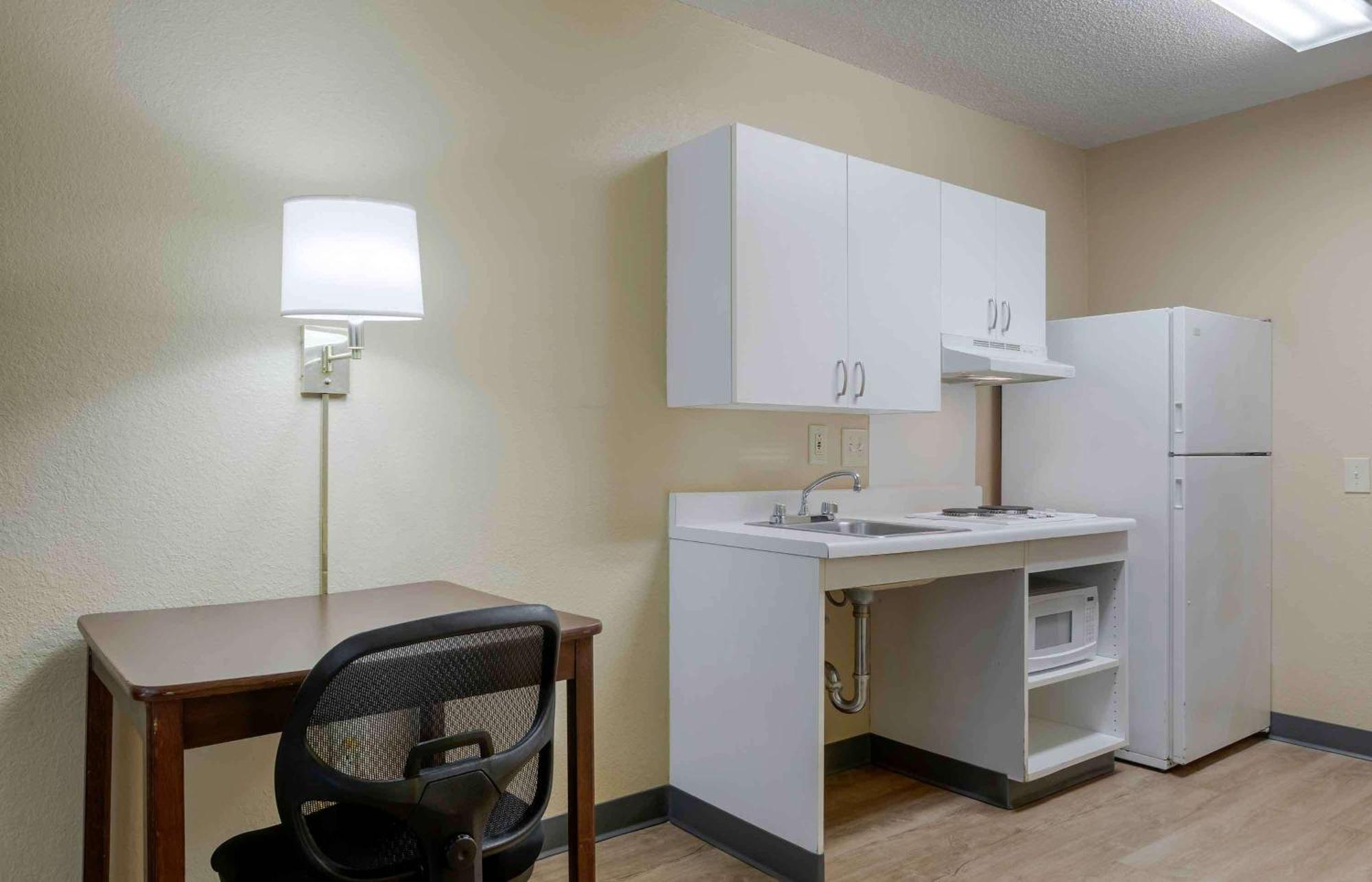 Extended Stay America Select Suites - Durham - University Ngoại thất bức ảnh